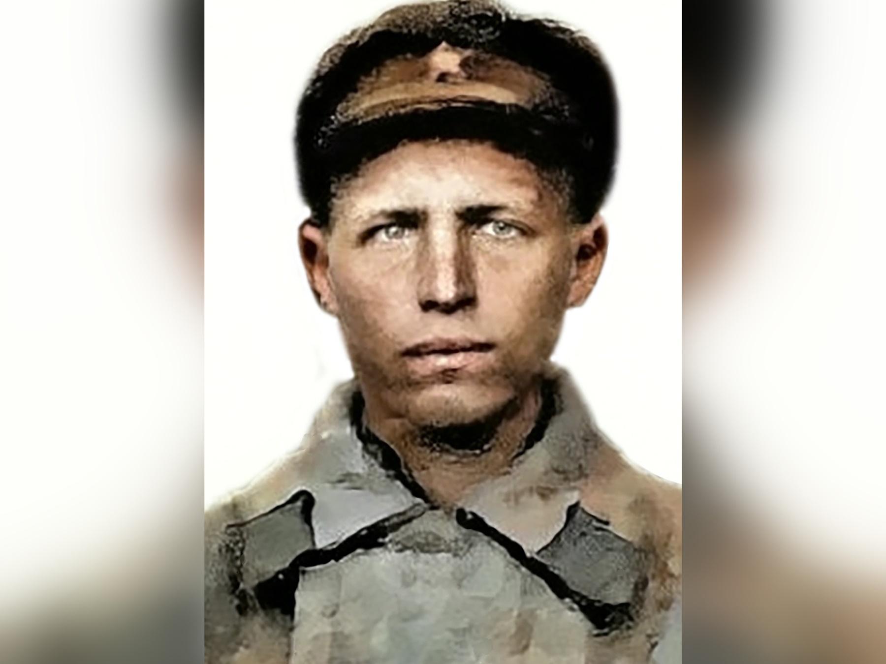 В Морозовске перезахоронили останки бойца, погибшего в годы ВОВ