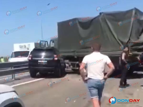 Пробка длиной более двух километров собралась под Батайском из-за ДТП