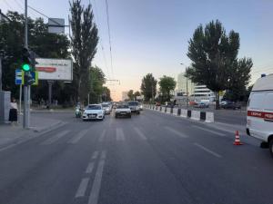 В Ростове 21-летняя девушка погибла в ДТП с мотоциклом