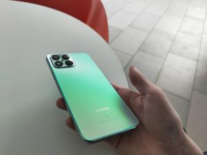 Ростовчане не стали скупать телефоны Honor на фоне новости об уходе компании из России