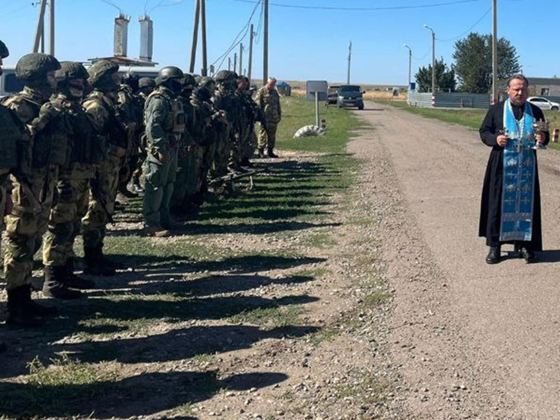 Дона убьют. Сводная Казачья бригада Дон имени Архистратига Михаила. Военный священник. Украинские войска. Армия Украины фото.