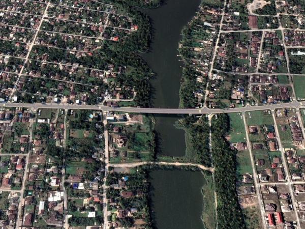 Дорогу на дамбе через Ростовское море планируют расширить