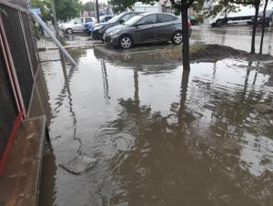 Сальск ушел под воду после ливня