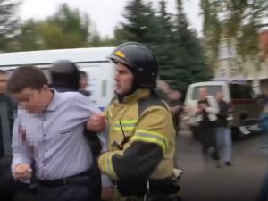 В Ижевске мужчина устроил стрельбу в школе
