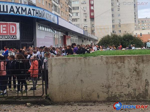 Соцучреждения Волгодонска массово эвакуируют из-за угроз взрывов