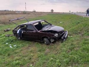 В Ростовской области ищут свидетелей ДТП, в котором пострадал водитель ВАЗа