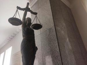В Ростове мужчина получил год «строгача» за ограбление гипермаркета