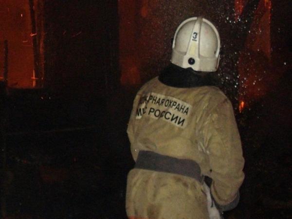 В Ростовской области при пожаре пострадала 46-летняя женщина