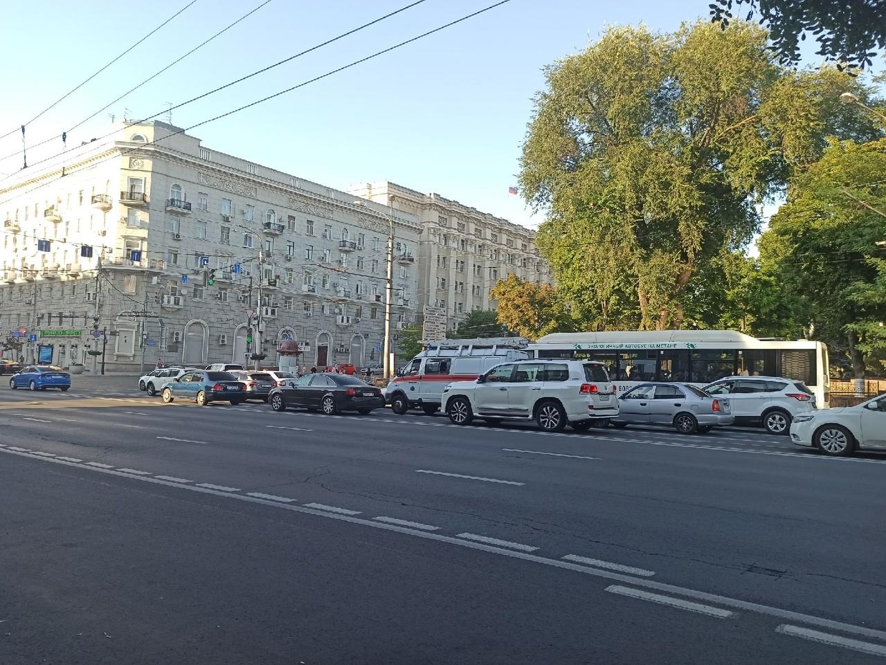 В Ростове водитель автобуса справил нужду прямо из салона » DonDay -  новости Ростова-на-Дону. Происшествия, события, новости бизнеса, политики,  культуры и спорта.