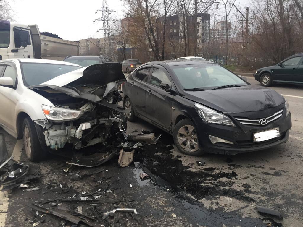 В Ростове на Нагибина в столкновении шести авто пострадал водитель «Лады  Приоры» » DonDay - новости Ростова-на-Дону. Происшествия, события, новости  бизнеса, политики, культуры и спорта.