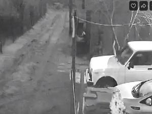 Взрыв в небе над Миллерово попал на камеры видеонаблюдения