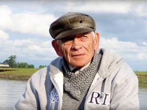 В Азове после продолжительной болезни скончался известный поэт Юрий Ремесник