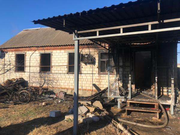 В Ростовской области при пожаре в летней кухне погиб 59-летний мужчина