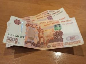 В Таганроге лжеврач украл у пенсионерки 100 тысяч рублей