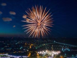 В Таганроге в новогодние праздники власти не будут запускать салют