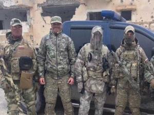 Ориентировки на розыск вооруженных заключенных из ЧВК «Вагнер» развешивают в заведениях Ростова-на-Дону