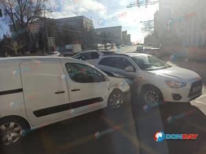 Из-за ДТП в центре Ростова образовалась большая пробка