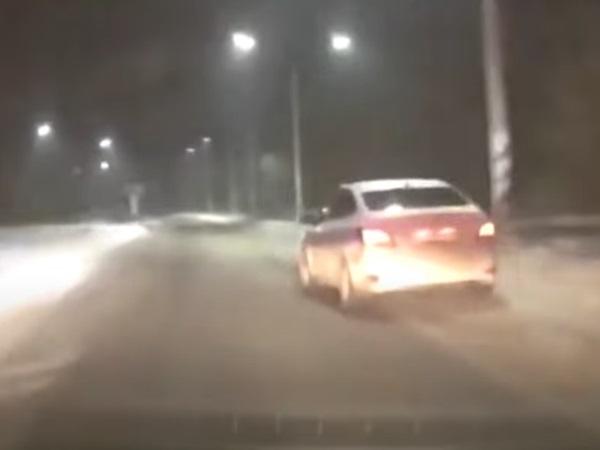 Под Сальском полицейские открыли огонь во время погони за выпившим водителем