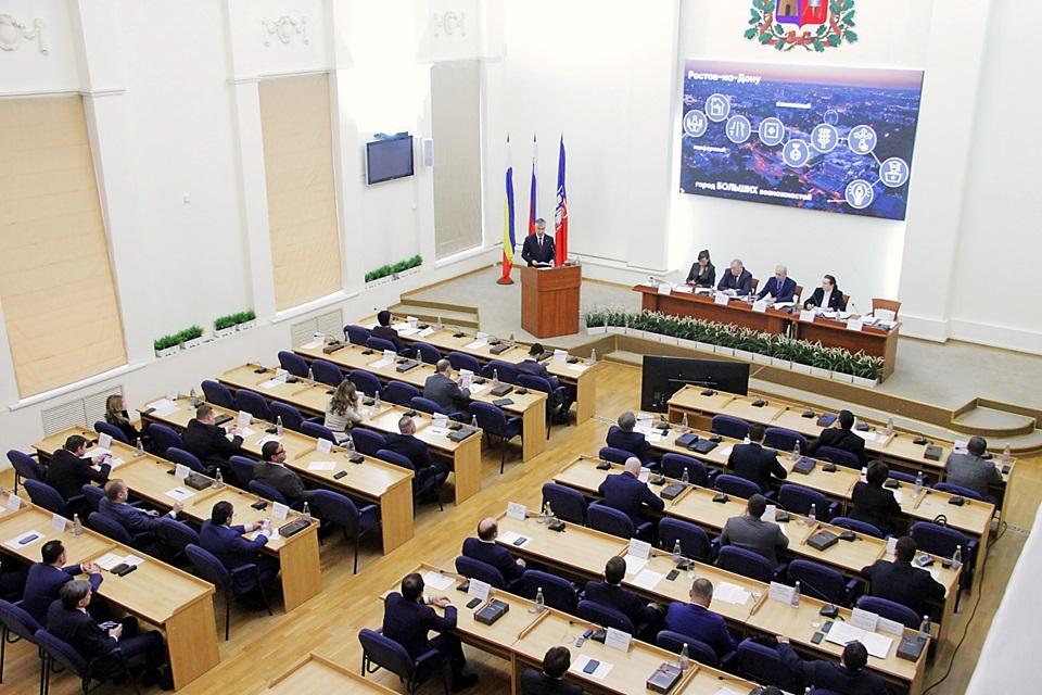 Глава администрации Ростова отчитался перед депутатами гордумы о работе за 2022 год