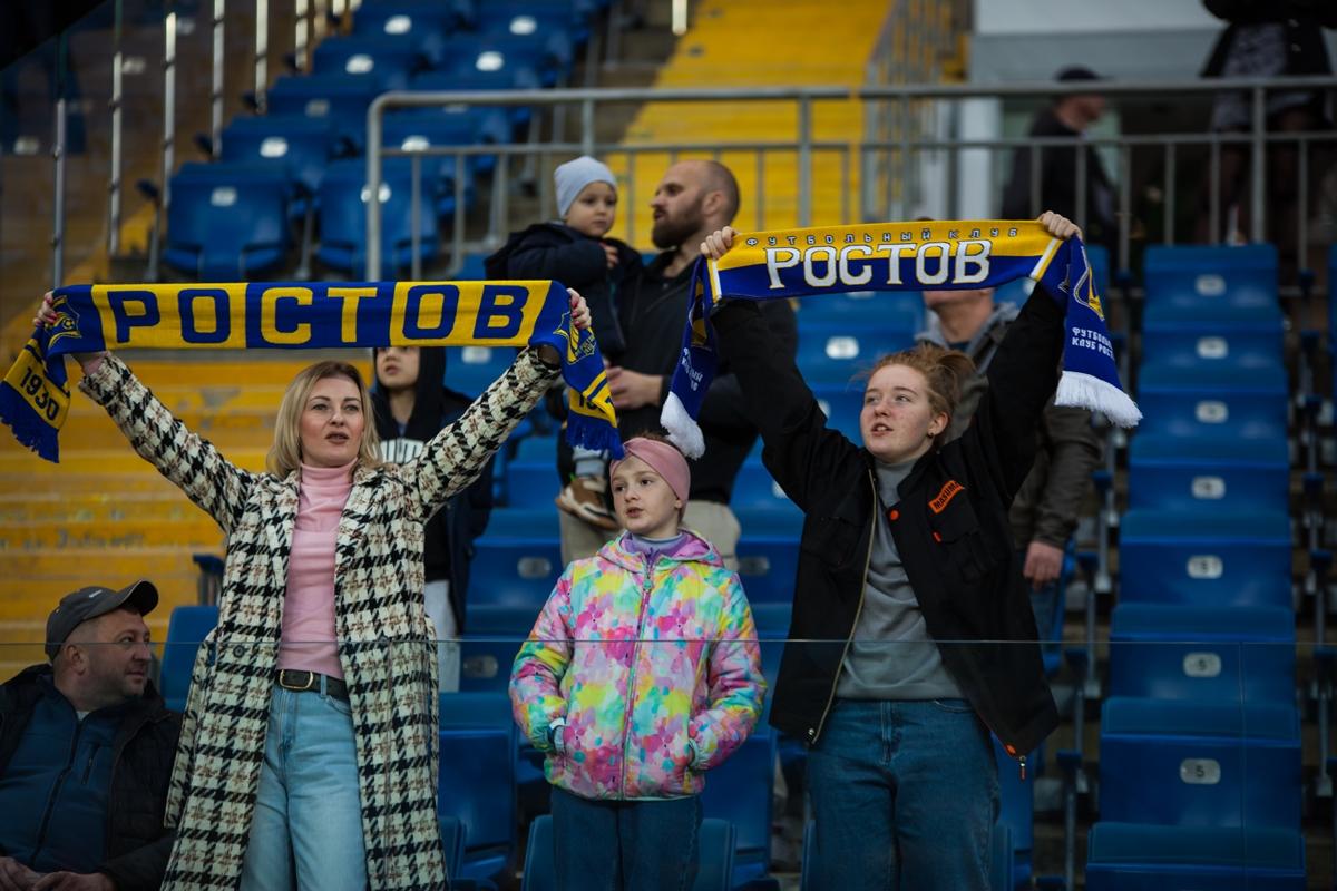 ФК «Ростов» в меньшинстве обыграл «Торпедо» » DonDay - новости Ростова-на-Дону.  Происшествия, события, новости бизнеса, политики, культуры и спорта.