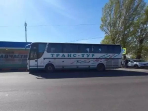 Водитель рейсового автобуса Москва – Яшалта сбил пенсионера в Сальске