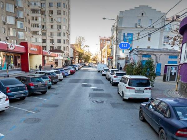 На нескольких улицах Ростова перекрыли движение транспорта на полгода