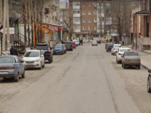 В Сальске на улице Пушкина ограничат движение транспорта