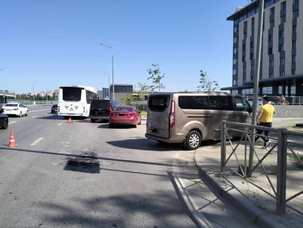 Автобус Батайск-Ростов с 30 пассажирами попал в ДТП