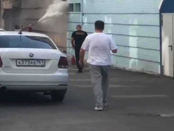 В Ростове в Доломановском сгорел электрощиток
