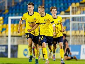 ФК «Ростов» потратит на спортивную форму 3,5 миллиона рублей