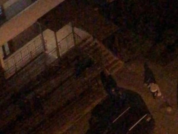 В Ростове мужчина выпал из окна в Суворовском и разбился насмерть