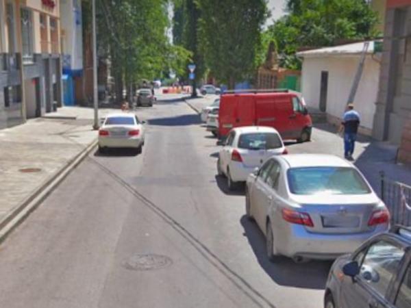 В Ростове в переулке Крепостном появятся новые платные парковки