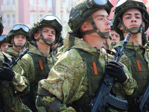 В военкоматах Ростова образовались огромные очереди