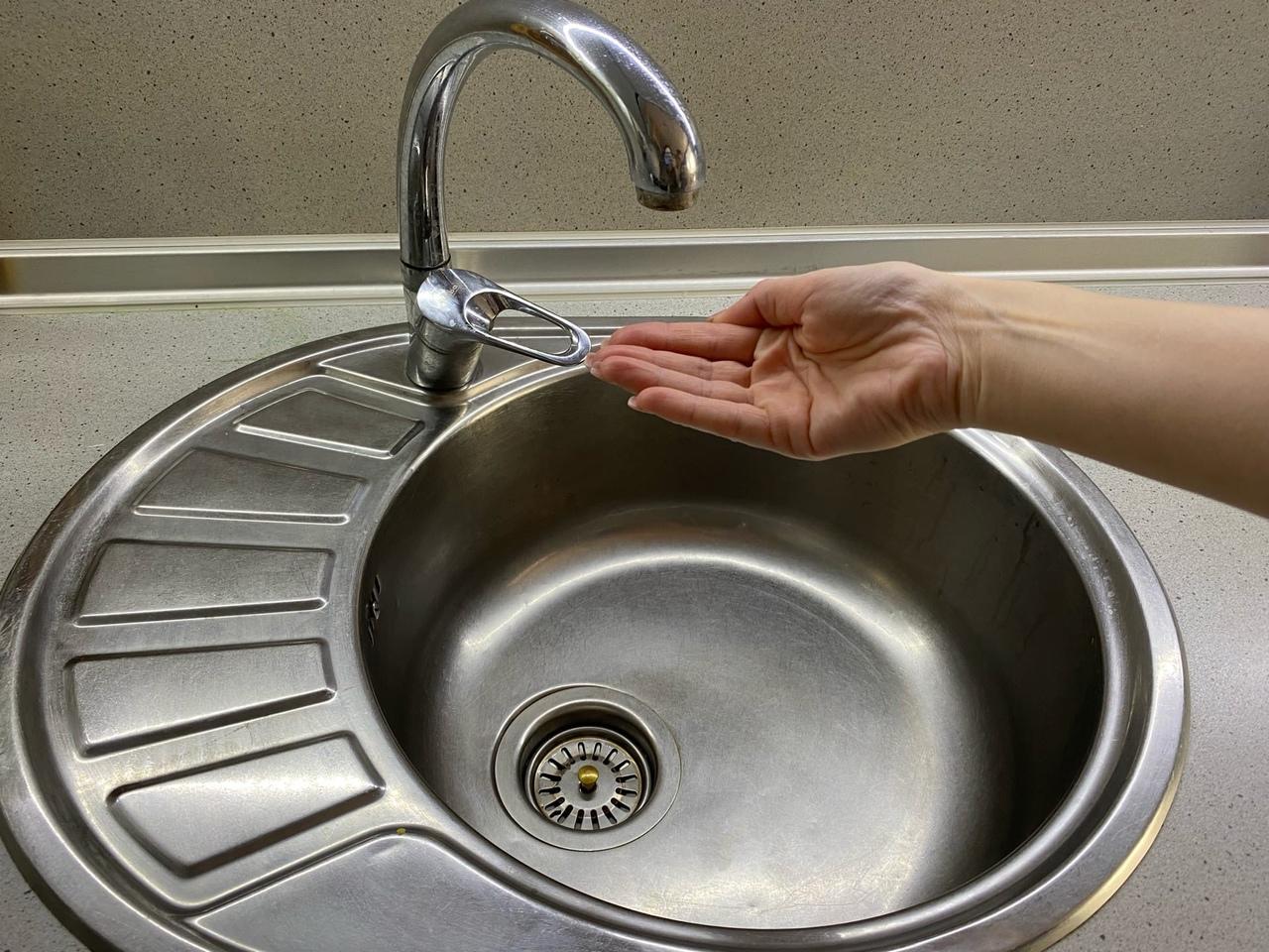 Жители Гуково остались без воды из-за коммунальной аварии