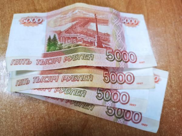 В Ростовской области мужчина сбывал фальшивки, покупая продукты и арбузы на трассе