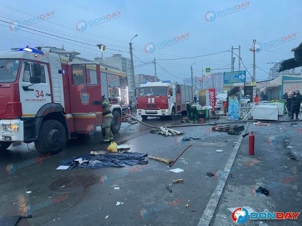 Около 150 спасателей работают на месте пожара на рынке «Темерник»