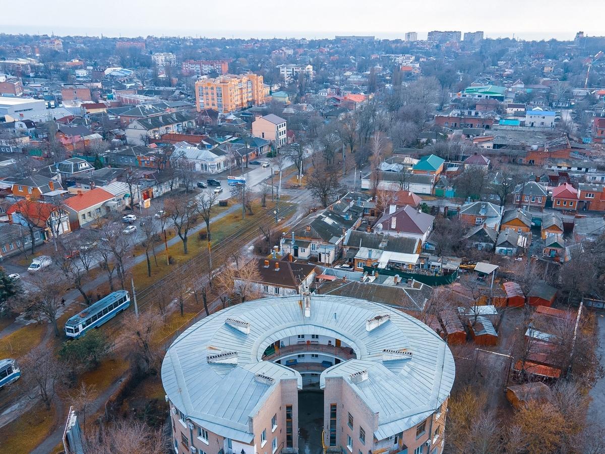 Данном таганрог. Круглый дом (Таганрог). Таганрог Александровская 107. Круглый дом Таганрог достопримечательности Таганрога. Круглый дом в Таганроге планировка.