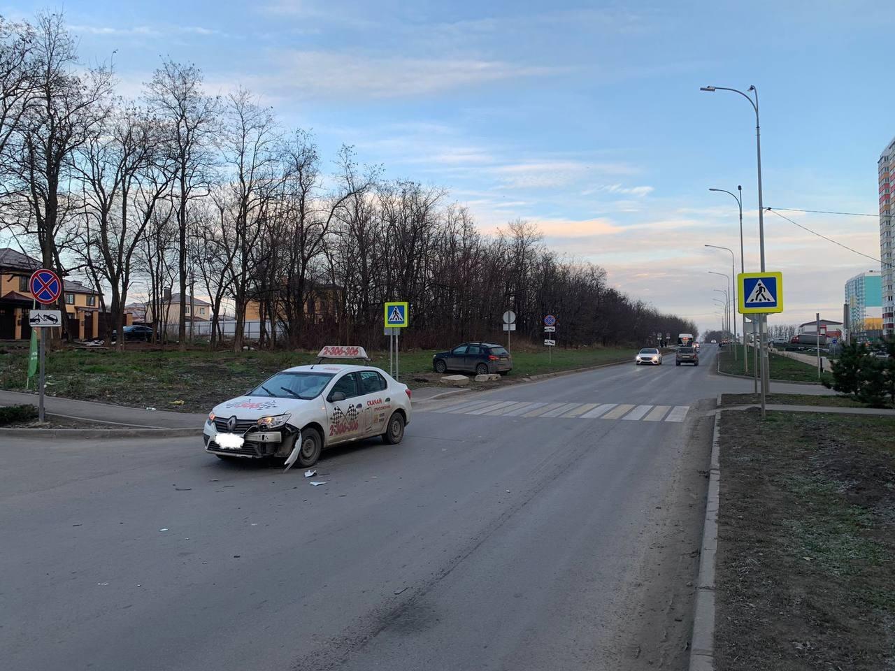 В Ростове таксист сбил пешехода в Суворовском