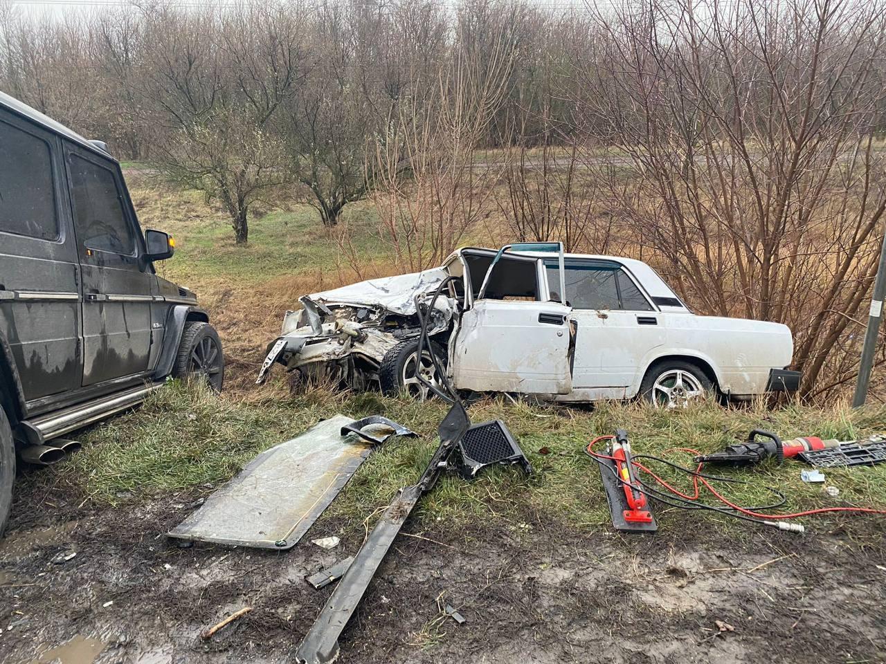 В ДТП с «Гелендвагеном» в Ростовской области погиб водитель «скорой» »  DonDay - новости Ростова-на-Дону. Происшествия, события, новости бизнеса,  политики, культуры и спорта.