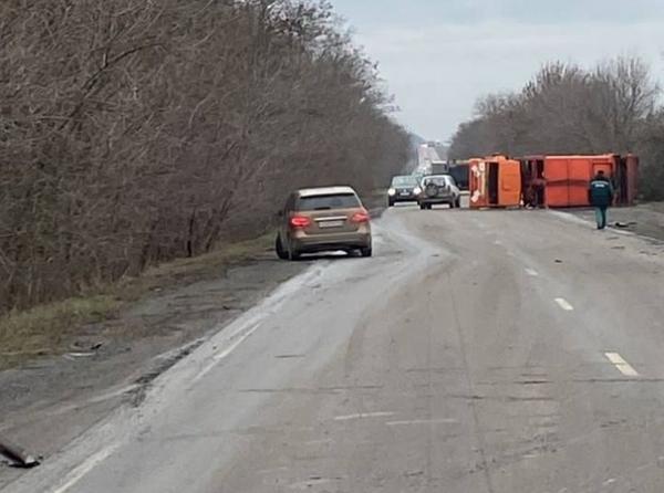 Под Таганрогом в массовом ДТП пострадал водитель «Тойоты»