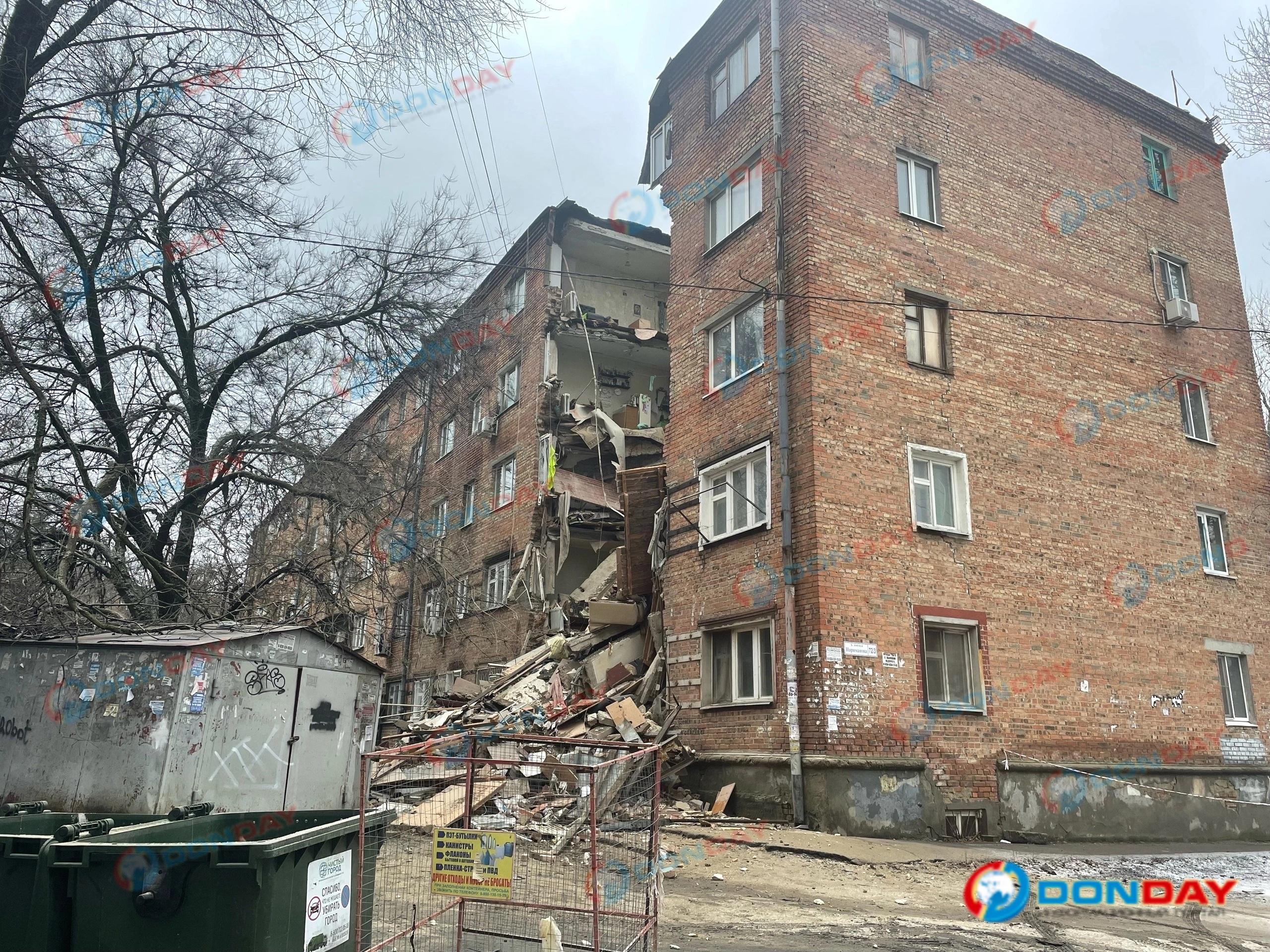 В Ростове в аварийном доме на Нариманова полностью обрушился подъезд »  DonDay - новости Ростова-на-Дону. Происшествия, события, новости бизнеса,  политики, культуры и спорта.