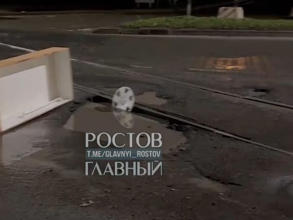 Ростовчане пожаловались на разбитую дорогу на улице Страны Советов