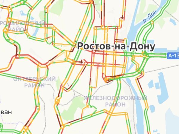 Снег с дождем сковал Ростов девятибалльными пробками