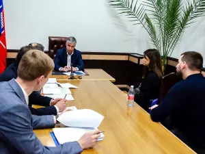 Двум семьям из аварийного дома на Нариманова дадут квартиры