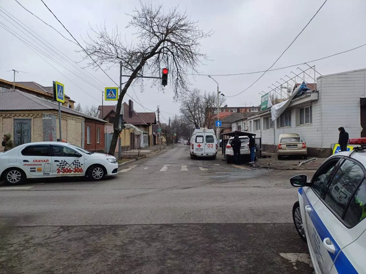 В Ростове-на-Дону трое взрослых и ребенок пострадали в ДТП » DonDay -  новости Ростова-на-Дону. Происшествия, события, новости бизнеса, политики,  культуры и спорта.