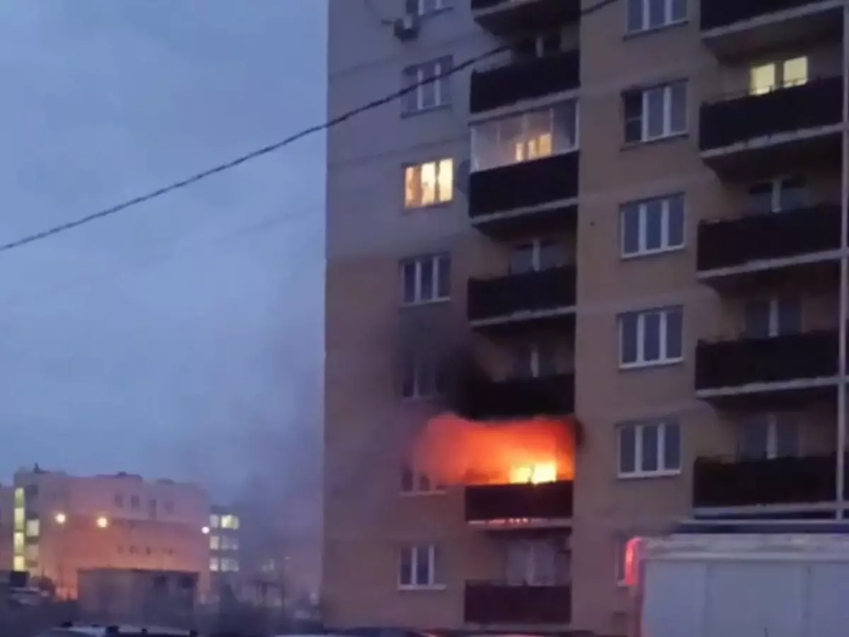 В Ростове на Суворовском сгорела квартира
