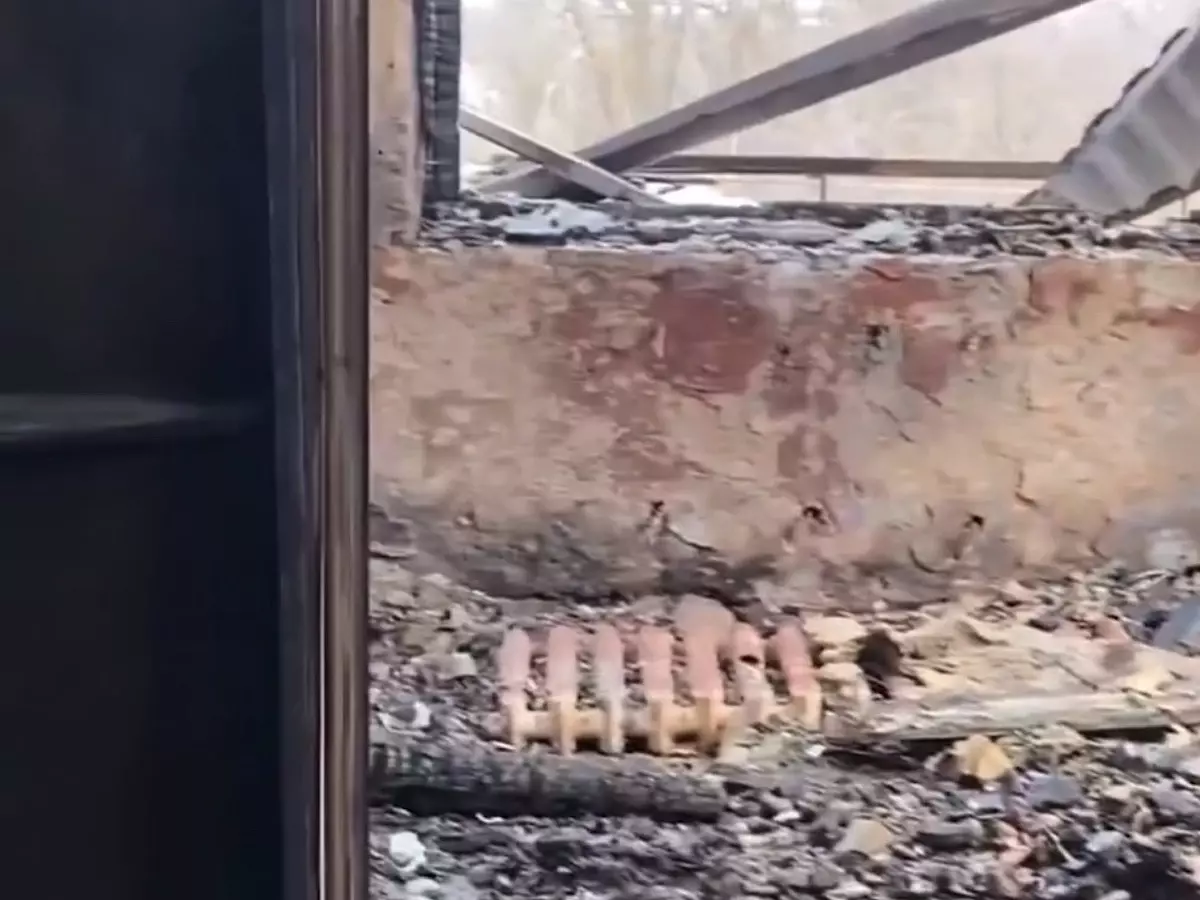 Жильцы показали, как выглядят квартиры после крупного пожара в Зернограде