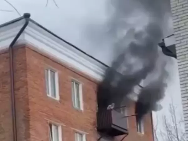 В Каменске при пожаре в жилом доме едва не погибли три человека