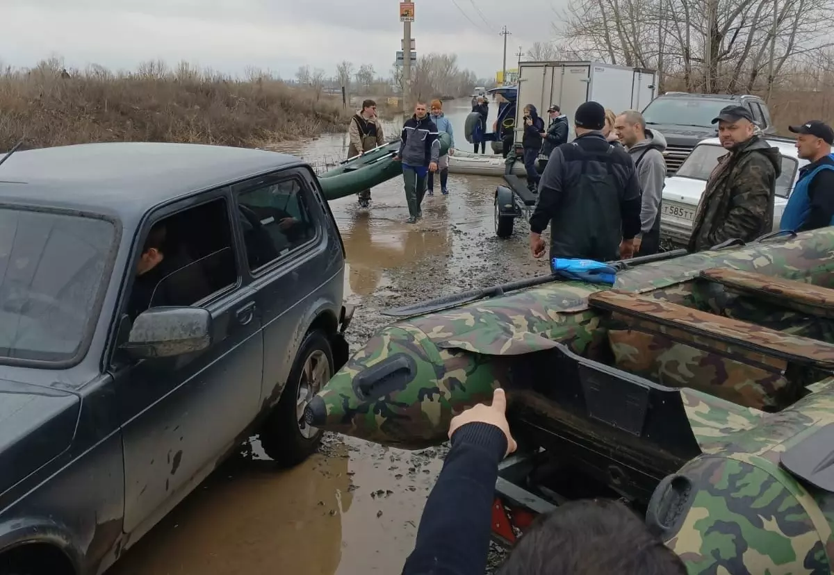 В Оренбургской области после прорыва дамбы затопило более 6 тысяч домов »  DonDay - новости Ростова-на-Дону. Происшествия, события, новости бизнеса,  политики, культуры и спорта.