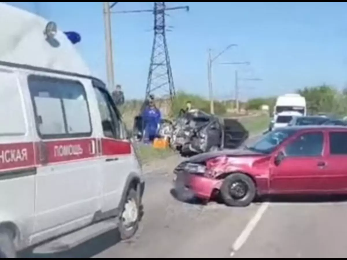 Один погиб и трое пострадали в массовом ДТП с автобусом под Новочеркасском  » DonDay - новости Ростова-на-Дону. Происшествия, события, новости бизнеса,  политики, культуры и спорта.